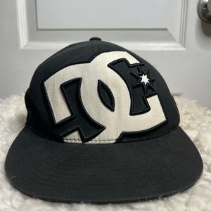 DC Droor Shoe Co Hat Embroidered Logo Fitted 6 7/8 - 7 1/4